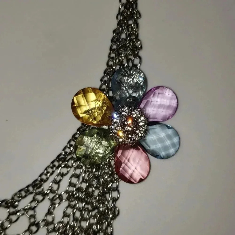 ‎Necklace - Picture 2 of 3